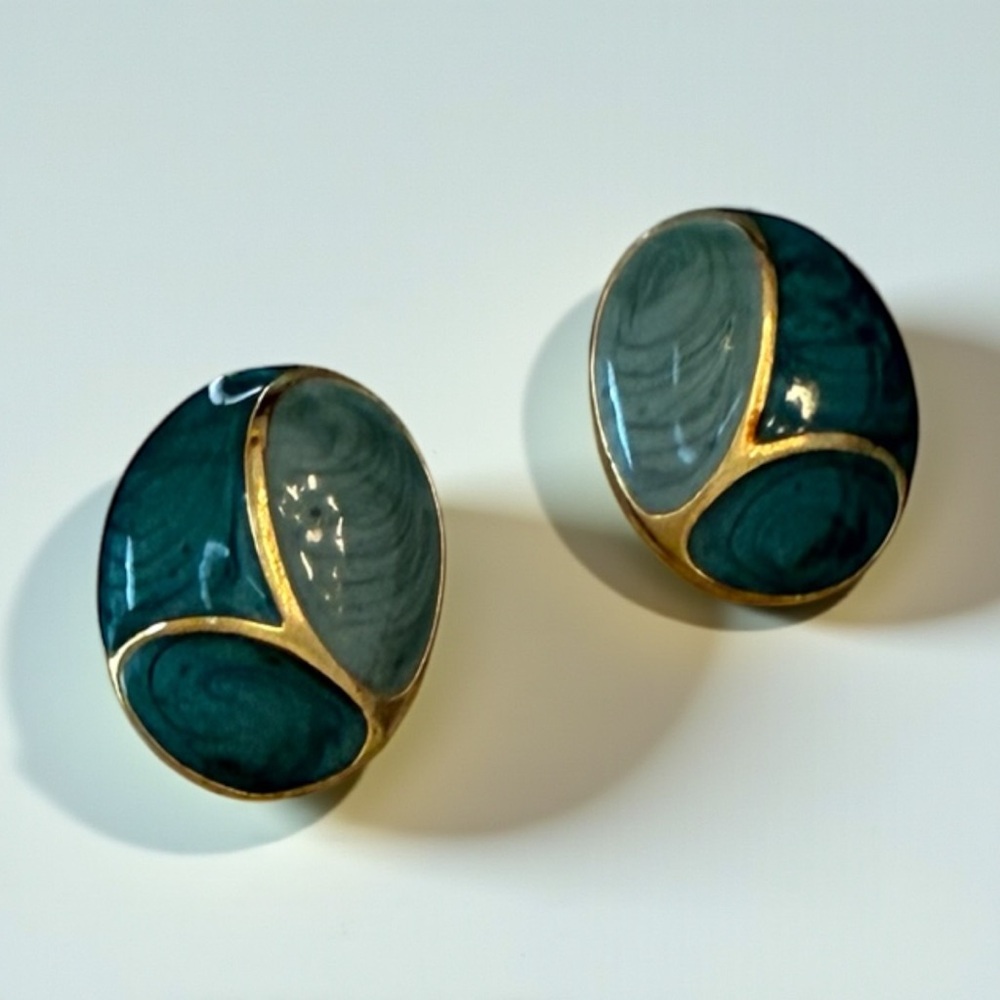 Vintage ‘80s Teal Enamel Retro Oval Statement Clip On Earrings